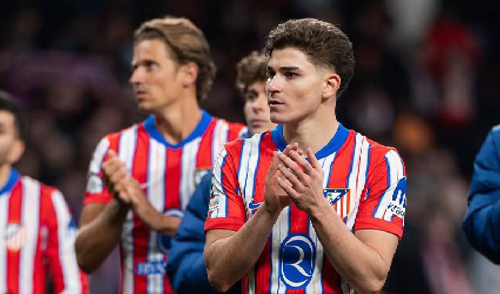 La prensa catalana insiste: Julián dijo no al PSG y Arsenal porque sueña con el Barça