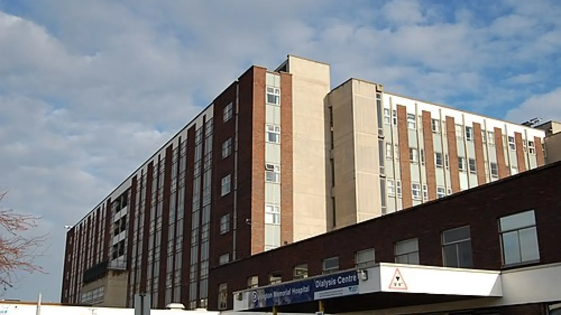 La justicia británica da la razón a 26 enfermeras que exigen que una mujer trans no pueda cambiarse en sus vestuarios