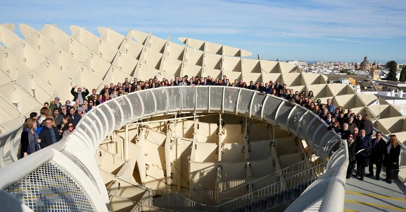 Javier Fernández: "A ver si nos dejamos de tonterías y el año que viene el acalde y yo presentamos una oferta conjunta de Sevilla en Fitur"