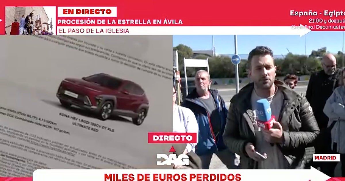 Un centenar de vecinos de Madrid, estafados por un concesionario: "Pagamos el coche y no llega"